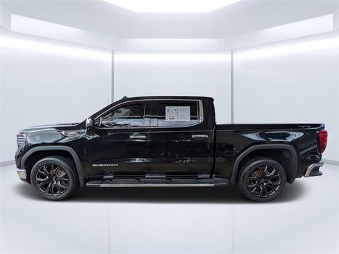 Used 2022 GMC Sierra 1500 SLT w/ SLT Premium Plus Package image 6