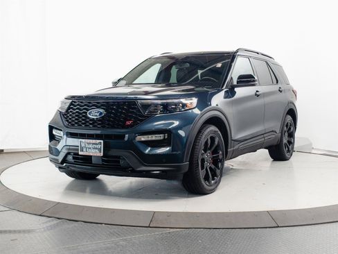 Used 2023 Ford Explorer ST w/ Equipment Group 401A AWD/4WD image 3