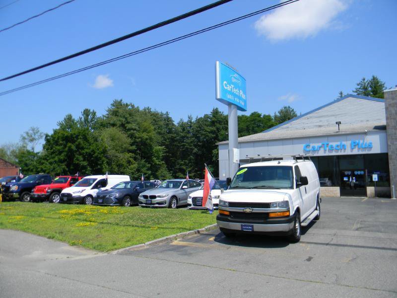 Used 2019 Chevrolet Express 2500 w/ Driver Convenience Package RWD image 10