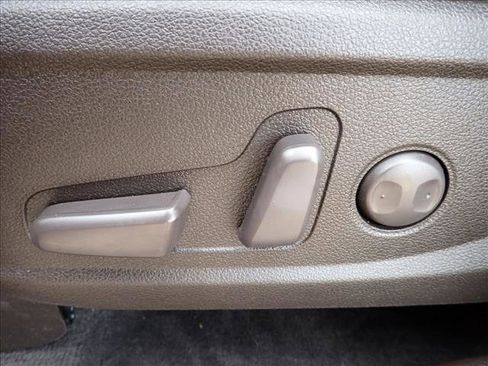 Used 2020 Hyundai Santa Fe SEL image 14