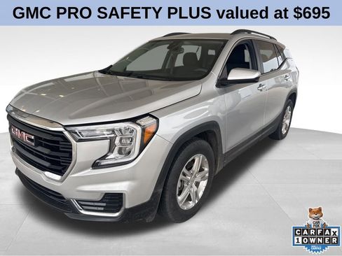 Used 2022 GMC Terrain SLE w/ Driver Convenience Package image 4