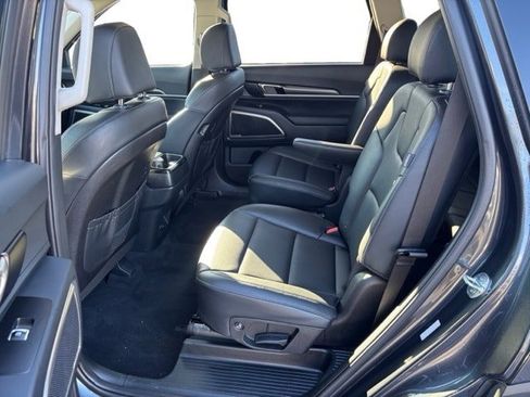 Certified 2024 Kia Telluride S w/ S Sunroof Package image 12