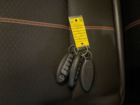 Used 2022 Nissan Altima 2.5 SR w/ Midnight Edition Package image 26