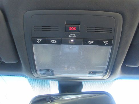 Used 2013 Lexus IS 250C image 18