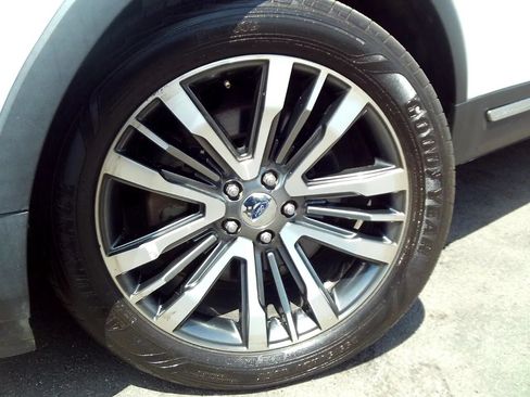 Used 2016 Ford Explorer Platinum AWD/4WD image 10
