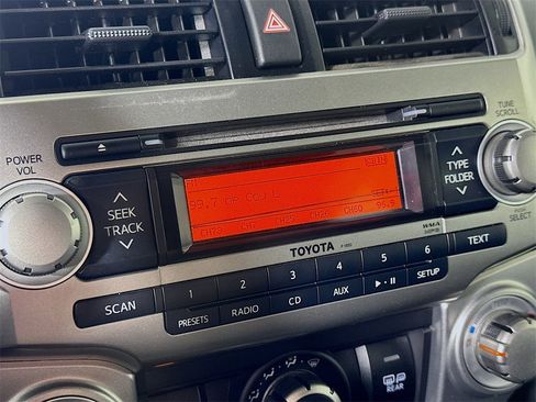 Used 2013 Toyota 4Runner SR5 image 25