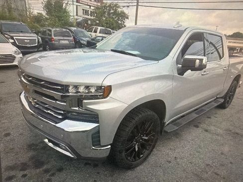 Used 2019 Chevrolet Silverado 1500 LTZ w/ LTZ Plus Package AWD/4WD image 2