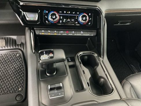 Used 2023 GMC Sierra 1500 AT4 w/ AT4 Premium Package AWD/4WD image 21
