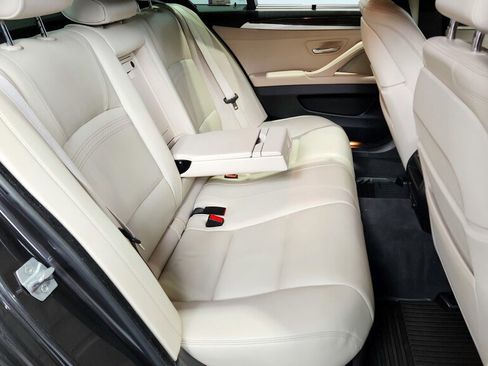 Used 2014 BMW 550i xDrive Sedan image 21