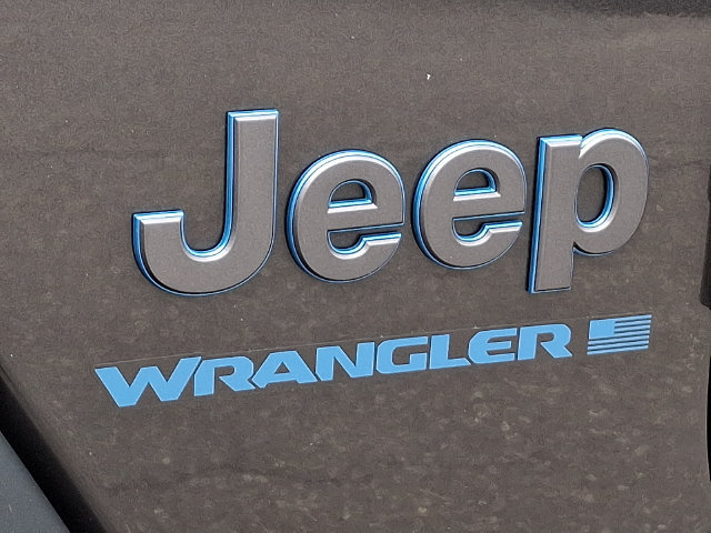 Used 2024 Jeep Wrangler Unlimited AWD/4WD image 32
