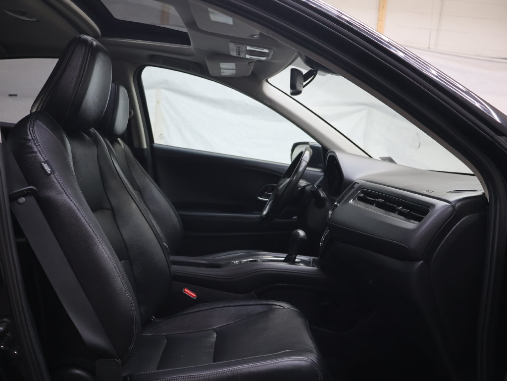 Used 2019 Honda HR-V EX-L image 9