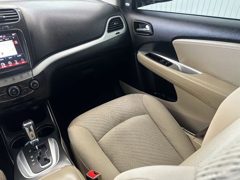 Used 2012 Dodge Journey Crew w/ Flexible Seating Group image 16