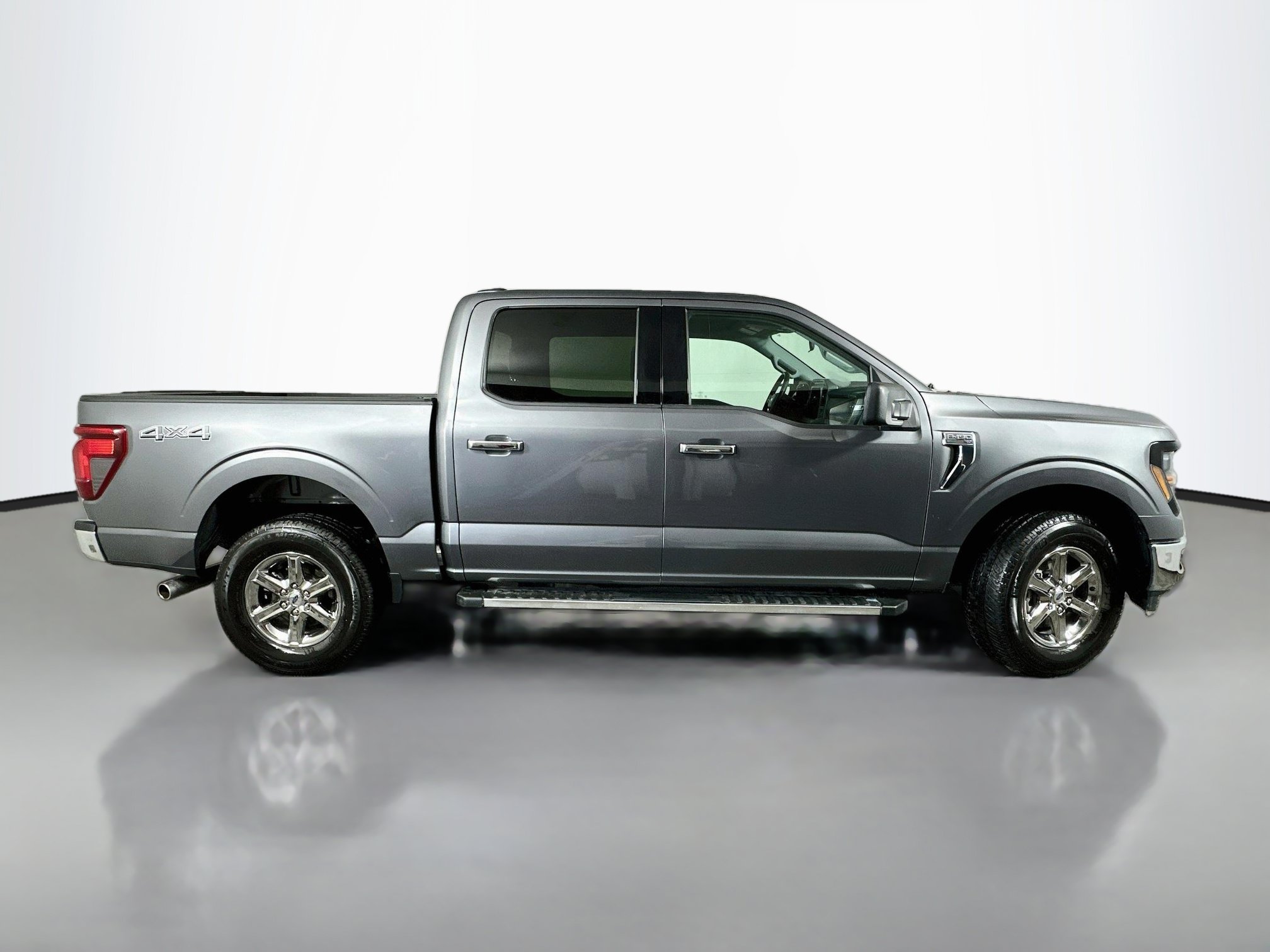 Used 2025 Ford F150 XLT w/ Equipment Group 301A Standard AWD/4WD image 8
