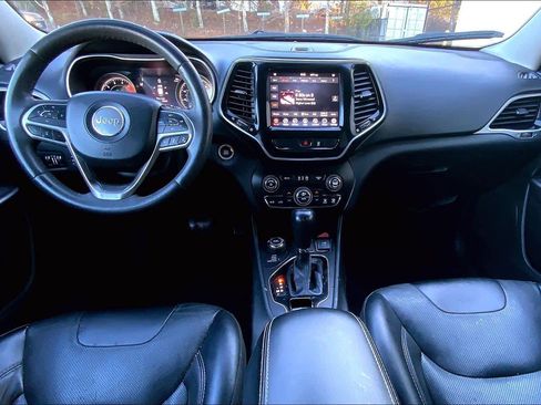 Used 2022 Jeep Cherokee Limited w/ Mopar Interior Package image 15