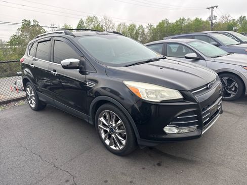 Used 2015 Ford Escape SE w/ SE Chrome Package image 5