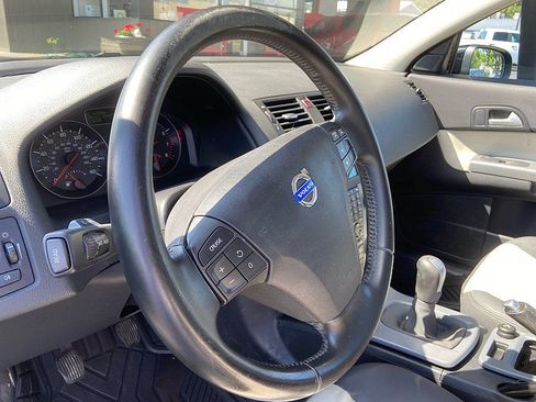 Used 2011 Volvo C30 FWD image 11