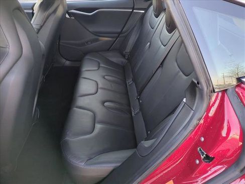 Used 2015 Tesla Model S 70 image 20