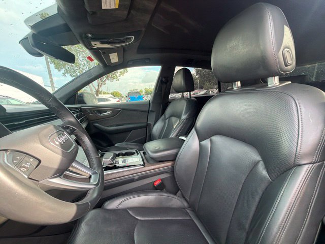 Used 2020 Audi Q8 Prestige w/ Prestige Package AWD/4WD image 8