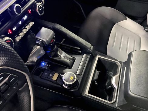 Used 2024 Toyota Tacoma TRD Sport w/ TRD Sport Upgrade Package image 15