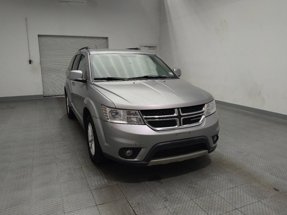Used 2017 Dodge Journey SXT w/ Comfort/Convenience Group FWD image 14