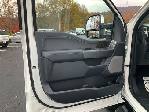 New 2026 Ford F350 Lariat w/ Chrome Package image 16