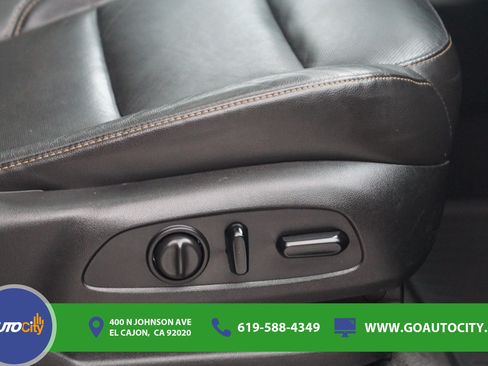 Used 2020 Chevrolet Traverse Premier w/ Redline Edition FWD image 16