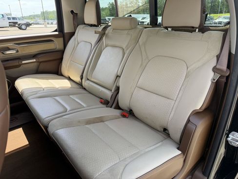 Used 2022 RAM 1500 Laramie AWD/4WD image 18