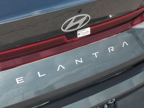 Used 2024 Hyundai Elantra SEL FWD image 31