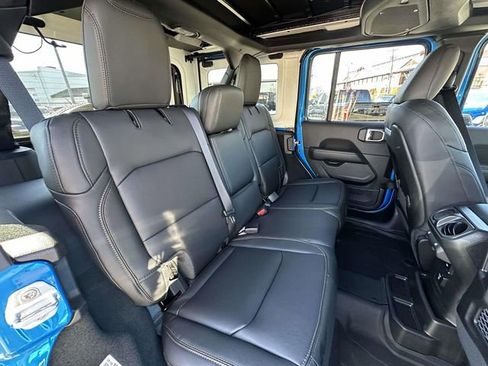 New 2026 Jeep Wrangler Sahara image 36