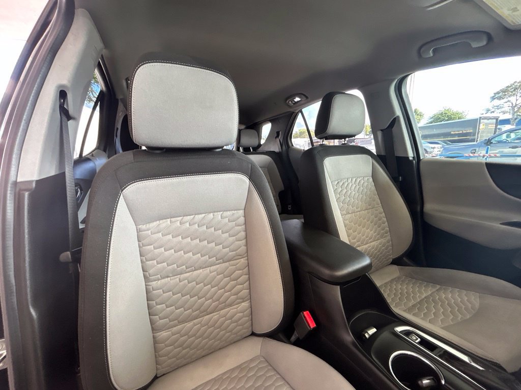 Used 2020 Chevrolet Equinox LS w/ LS Convenience Package FWD image 29