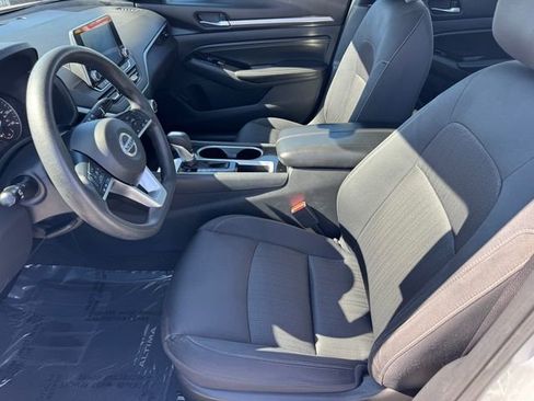 Used 2021 Nissan Altima 2.5 SV image 12