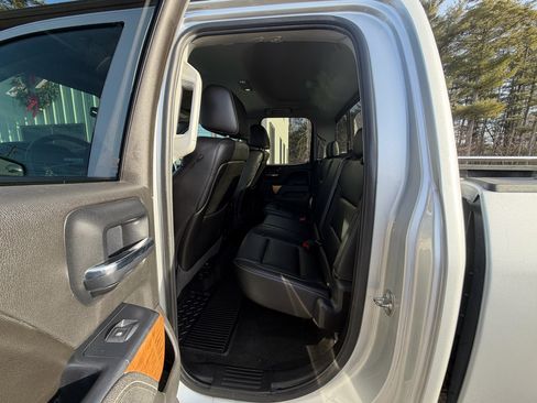 Used 2015 Chevrolet Silverado 2500 LTZ image 12