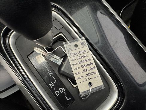 Used 2020 Mitsubishi Outlander ES image 15