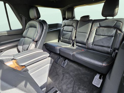 New 2025 Lincoln Navigator Black Label image 26