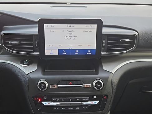 Used 2020 Ford Explorer XLT w/ Equipment Group 202A image 22