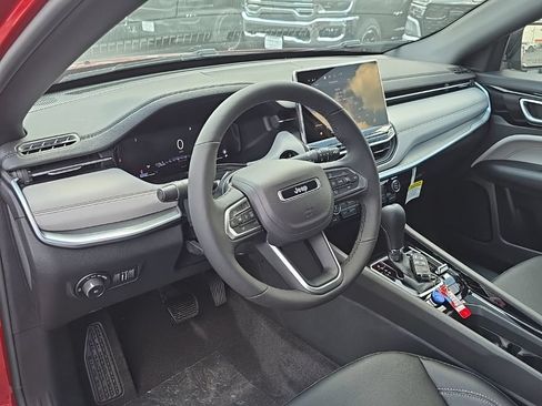 New 2026 Jeep Compass Limited AWD/4WD image 9