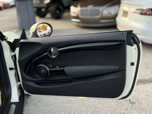 Used 2016 MINI Cooper S image 11