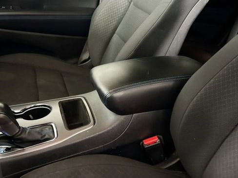 Used 2018 Jeep Grand Cherokee Laredo image 34