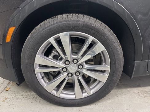 Certified 2025 Cadillac XT5 Premium Luxury image 10