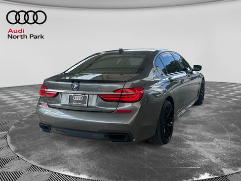 Used 2016 BMW 750i RWD image 5