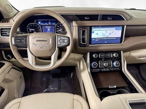 Used 2021 GMC Yukon Denali w/ Denali Premium Package image 29