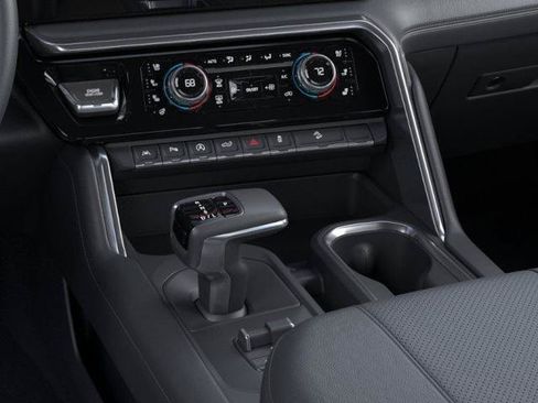 Used 2025 GMC Sierra 1500 Denali AWD/4WD image 23