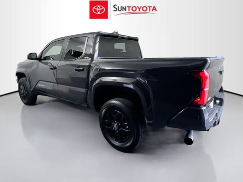 Used 2025 Toyota Tacoma SR5 RWD image 6