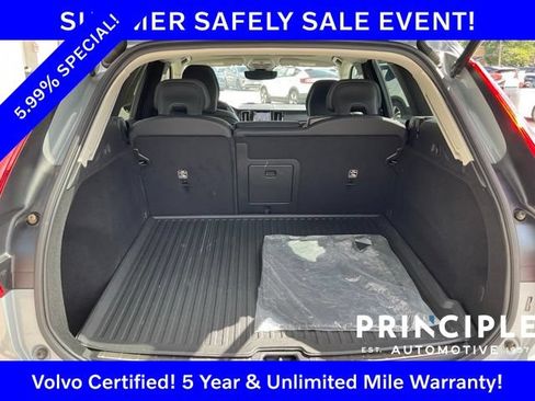 Certified 2024 Volvo XC60 B5 Plus w/ Protection Package Premier AWD/4WD image 28