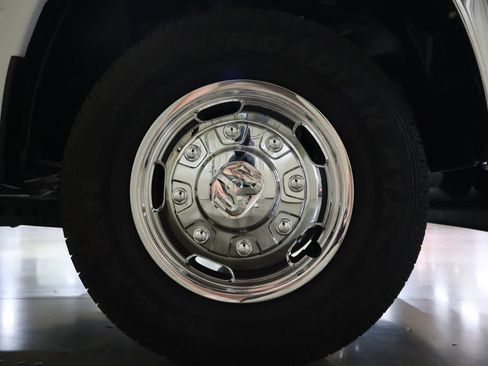 Used 2019 RAM 3500 Big Horn image 19