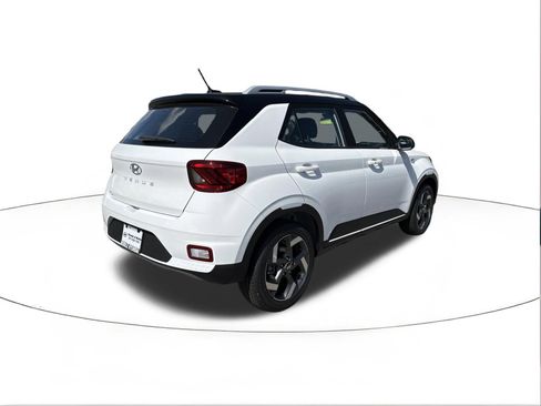 New 2026 Hyundai Venue SEL FWD image 3