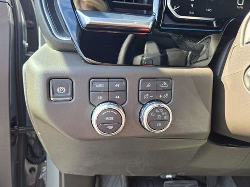 New 2026 GMC Sierra 1500 SLT w/ SLT Premium Plus Package AWD/4WD image 12