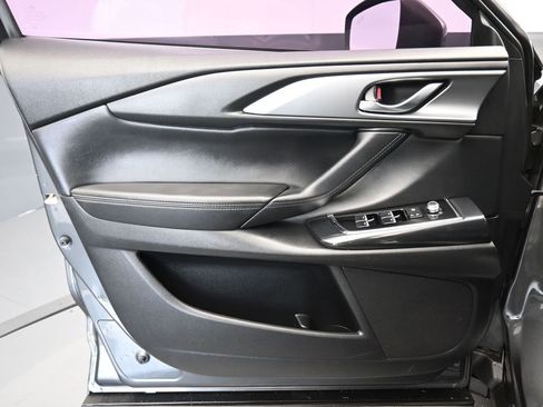 Used 2019 MAZDA CX-9 Touring image 9