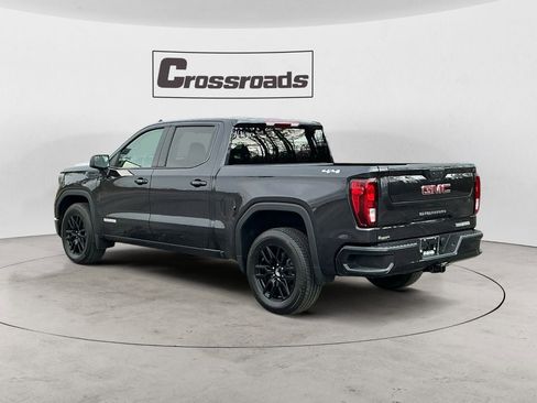 Used 2023 GMC Sierra 1500 Elevation image 3