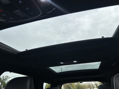 Used 2024 Hyundai Palisade Calligraphy image 16